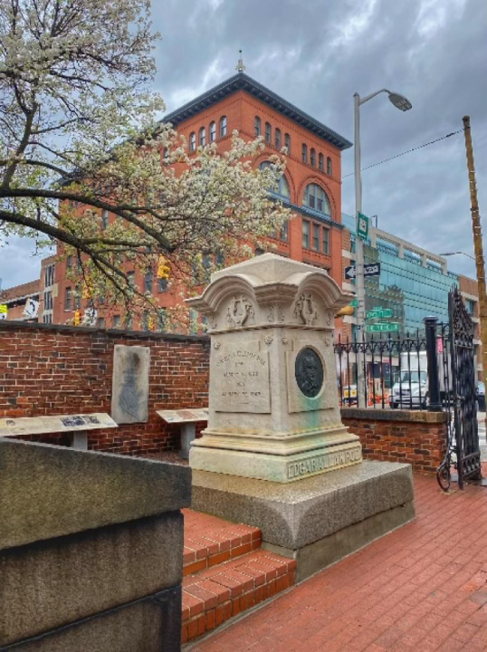 Grave-corner