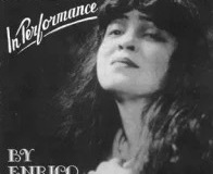 Enrico Caruso, a celebrated tenor at the Metropolitan Opera, is credited with discovering Ponselle. 