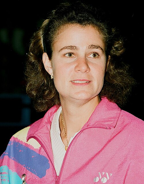 A head shot of Pam Shriver in 1994