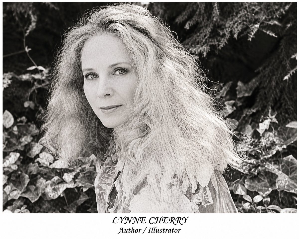 Lynne Cherry about 20 - 30 years old, headshot, long blond hair